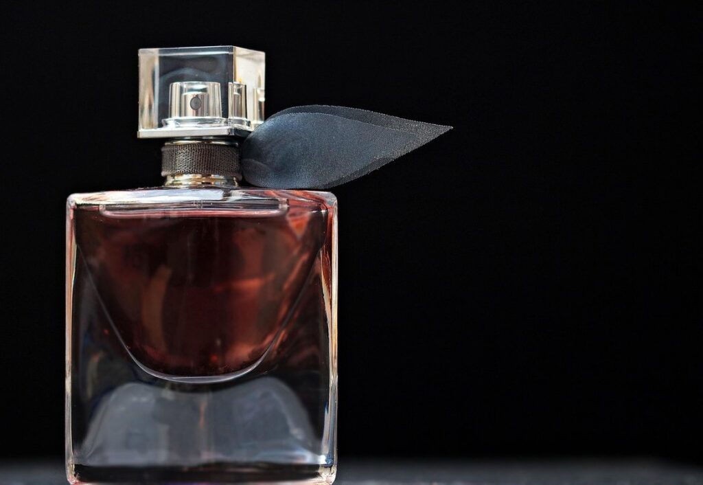 perfume bottle identification guide