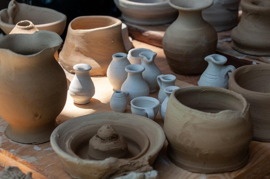 maker's mark identification pottery