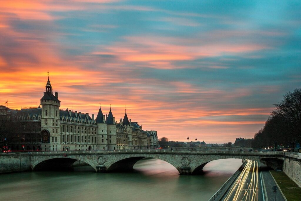 sunrise and sunset times