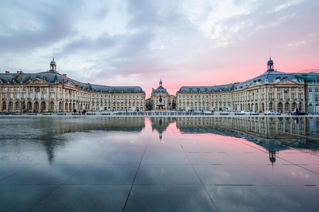 french mirror styles